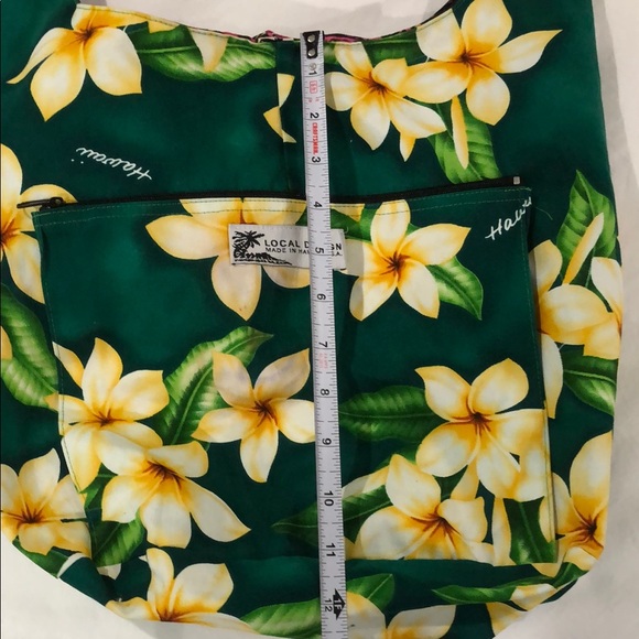Local design made in Hawaii reversible shoulder/crossbody bag - Picture 10 of 13